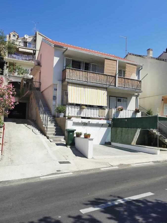 Apartman Jela Šibenik Exteriör bild